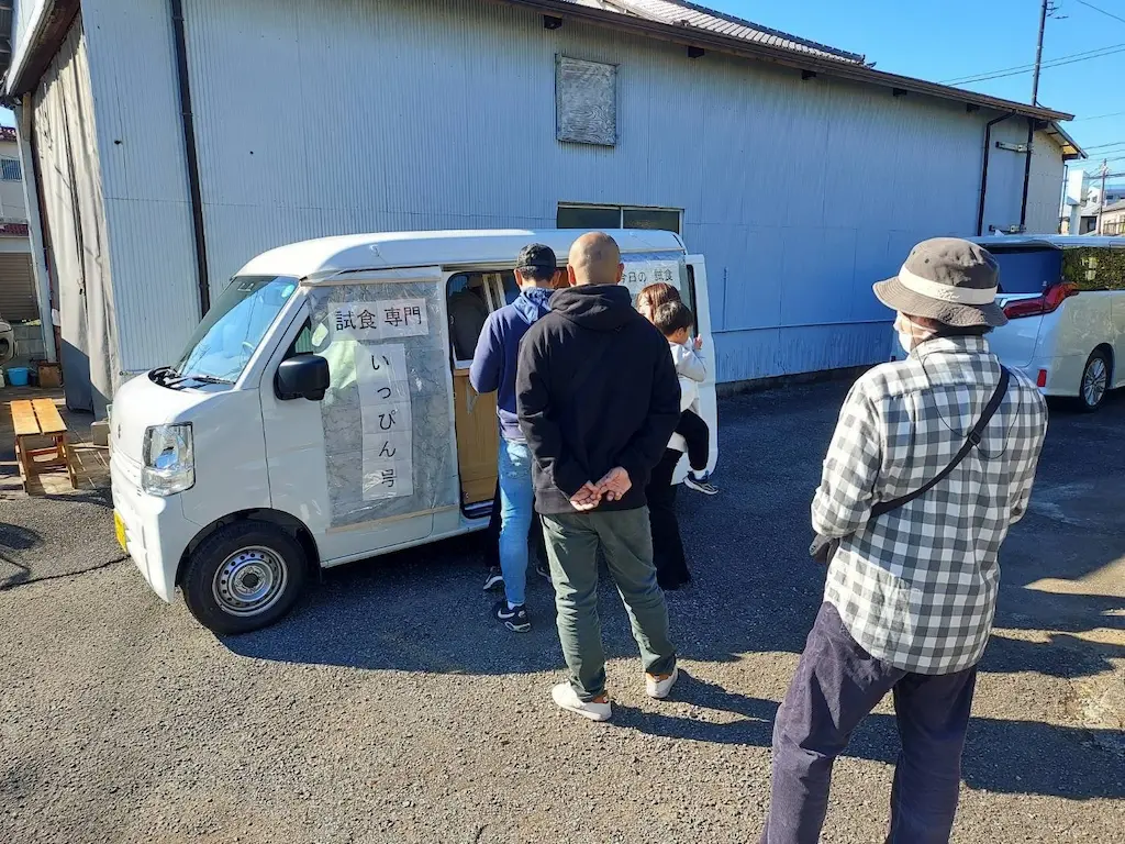 試食専門キッチンカーいっぴん号が新事業を達成
