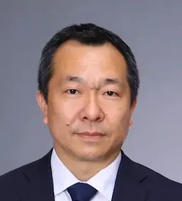 男性講師の顔写真