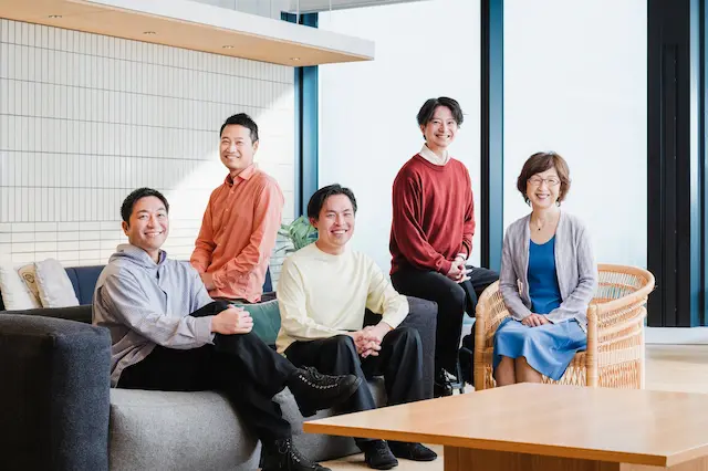 経営陣の集合写真